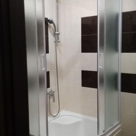 35 Проспект Миру Apartment Kryvyi Rih Exterior photo